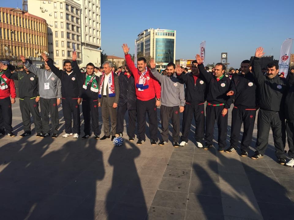 “Medyaya yansıtılan Diyarbakır’ın ötesinde bir Diyarbakır’la karşılaştılar” “Medyaya yansıtılan Diyarbakır’ın ötesinde bir Diyarbakır’la karşılaştılar”